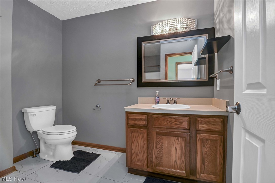 2144 Reserve Circle N Lorain OH 44053