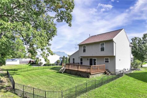 2144 Reserve Circle N Lorain OH 44053
