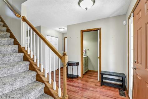 2144 Reserve Circle N Lorain OH 44053