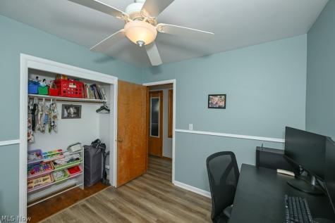 751 Rextur Drive New Franklin OH 44319