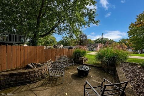 751 Rextur Drive New Franklin OH 44319