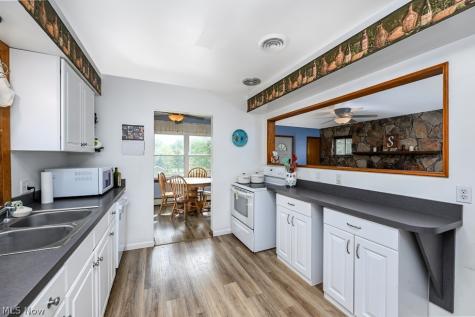 751 Rextur Drive New Franklin OH 44319