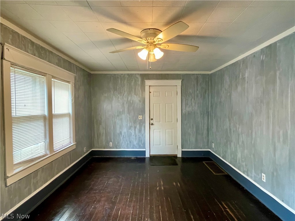 83 Smithsonian Street Girard OH 44420
