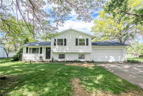 3811 N Sunnyfield Drive Copley OH 44321