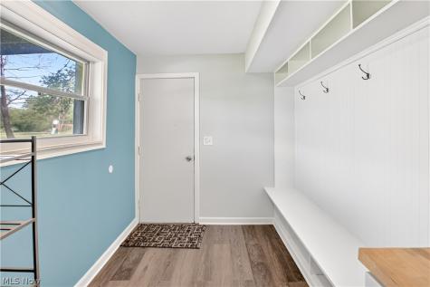 3811 N Sunnyfield Drive Copley OH 44321