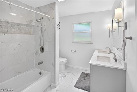 3811 N Sunnyfield Drive Copley OH 44321