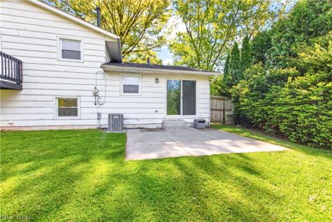 3811 N Sunnyfield Drive Copley OH 44321