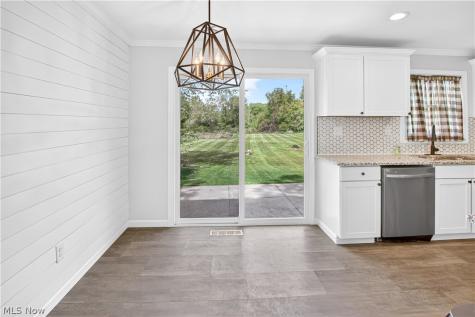 3811 N Sunnyfield Drive Copley OH 44321