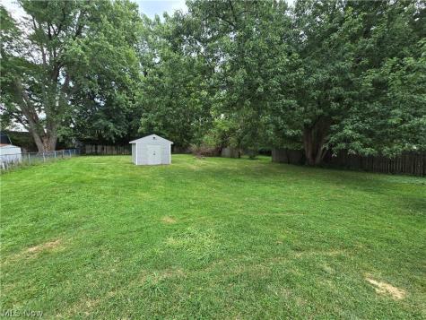 747 W River Road N Elyria OH 44035