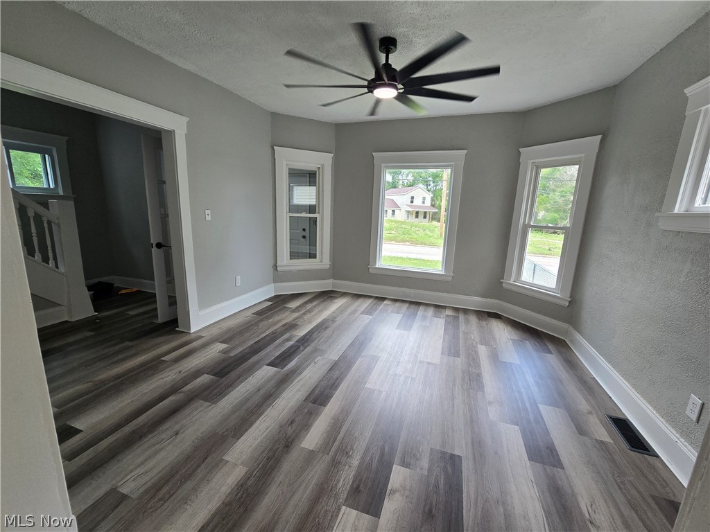 747 W River Road N Elyria OH 44035