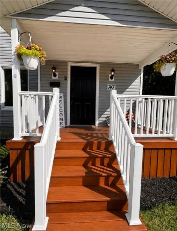 747 W River Road N Elyria OH 44035