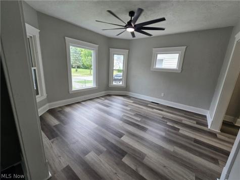 747 W River Road N Elyria OH 44035