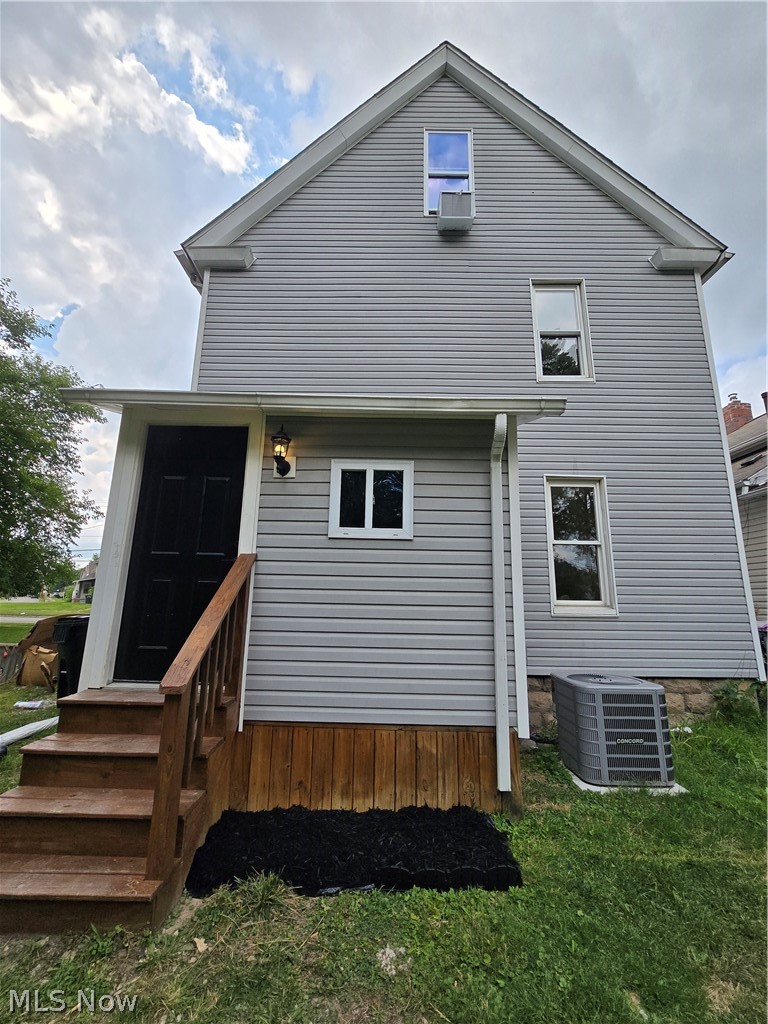 747 W River Road N Elyria OH 44035