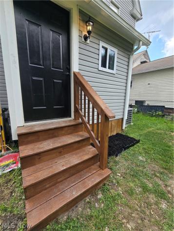 747 W River Road N Elyria OH 44035