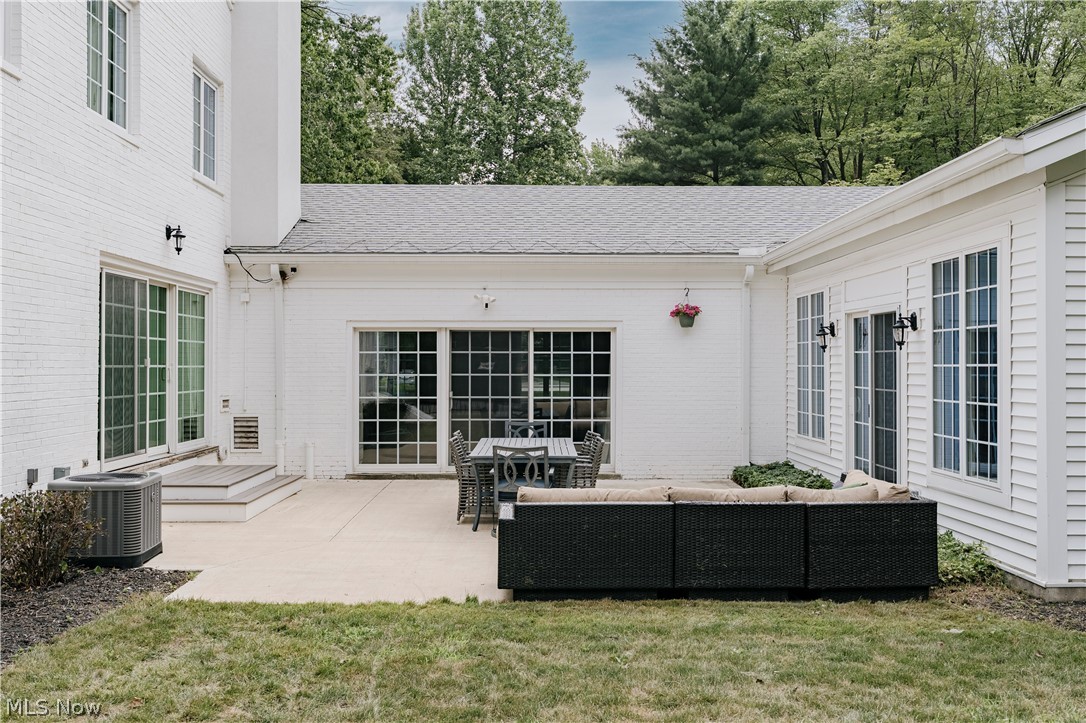 7093 Gates Mills Boulevard Gates Mills OH 44040