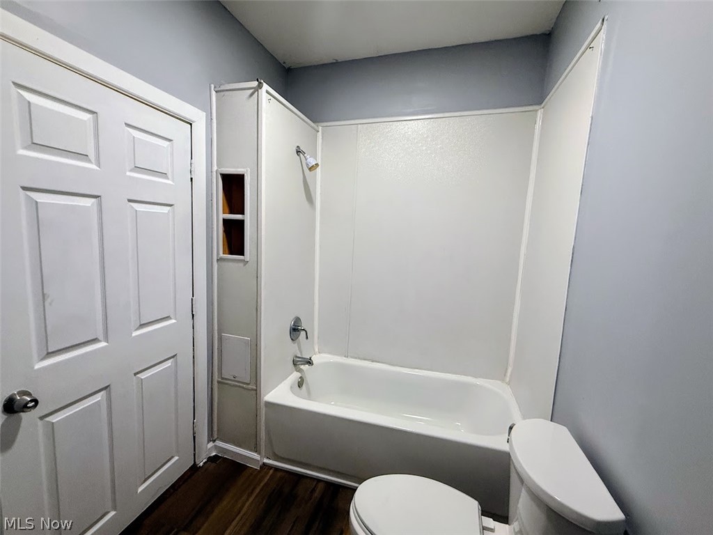 316 Young Avenue NE Canton OH 44704
