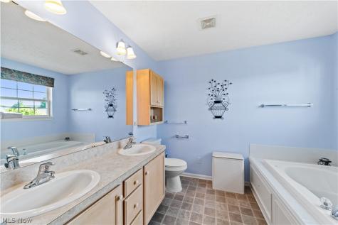 38323 Springdale Drive North Ridgeville OH 44039