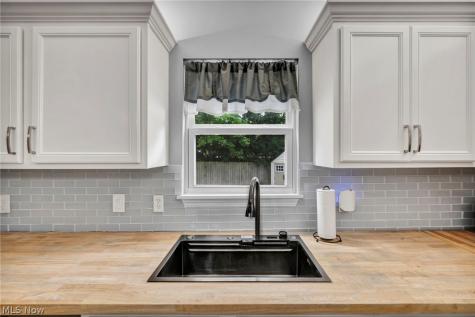 7088 Victoria Drive Mentor OH 44060