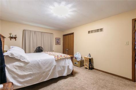 15526 Crowl Street SE Minerva OH 44657