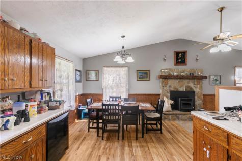15526 Crowl Street SE Minerva OH 44657