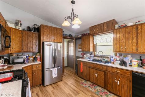 15526 Crowl Street SE Minerva OH 44657