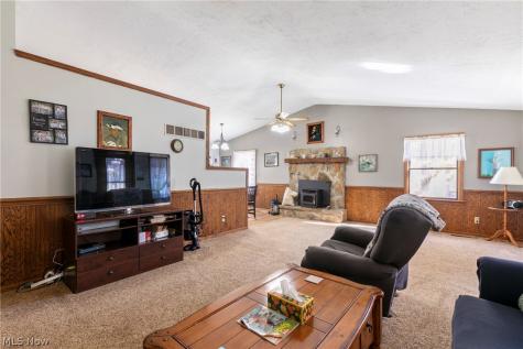 15526 Crowl Street SE Minerva OH 44657