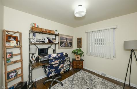 51 Devonshire Drive Akron OH 44312