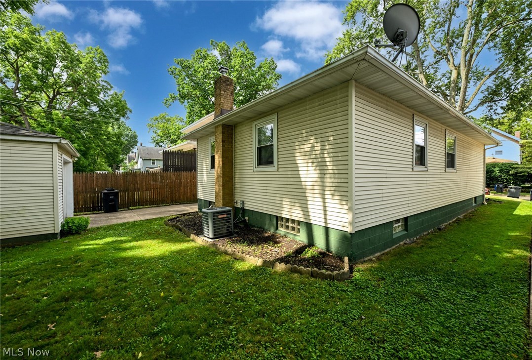 51 Devonshire Drive Akron OH 44312