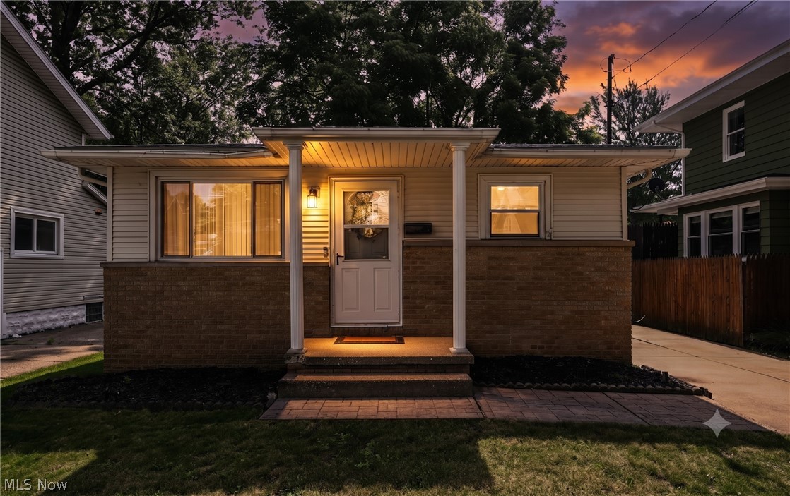 51 Devonshire Drive Akron OH 44312
