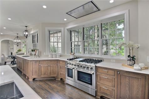 2970 Fairmount Boulevard Cleveland Heights OH 44118