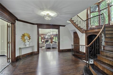 2970 Fairmount Boulevard Cleveland Heights OH 44118