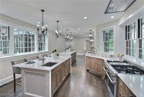 2970 Fairmount Boulevard Cleveland Heights OH 44118