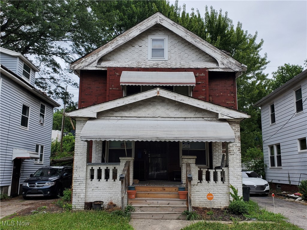 657 E 131st Street Cleveland OH 44108