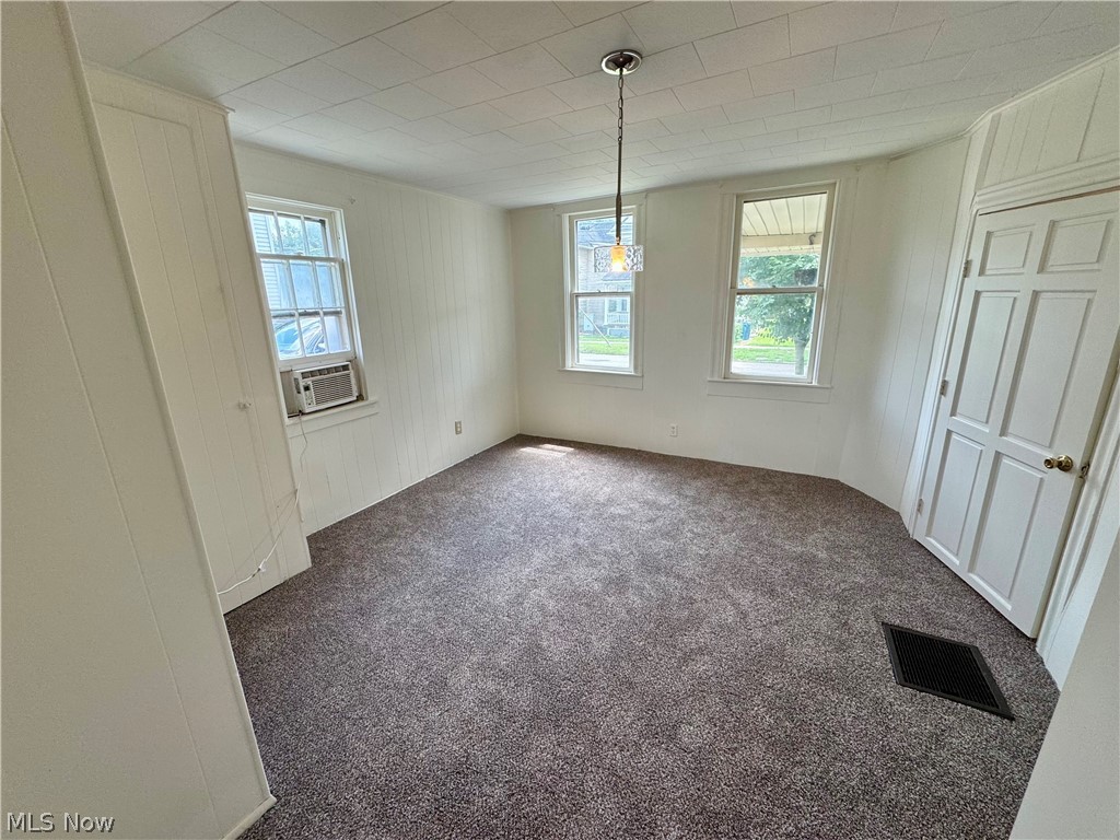 209 W Washington Street Lisbon OH 44432