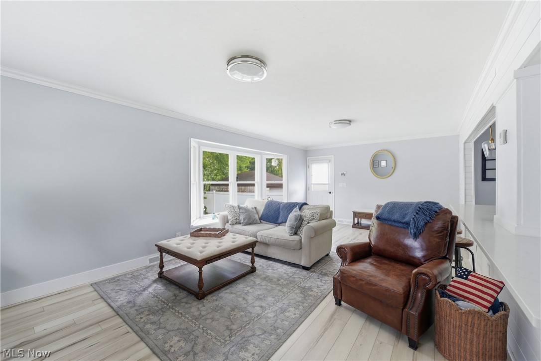 6294 Chestnut Road Independence OH 44131