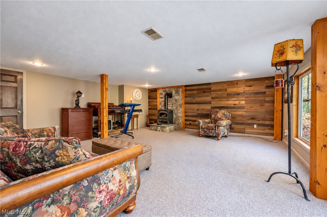 6620 Silica Road Austintown OH 44515