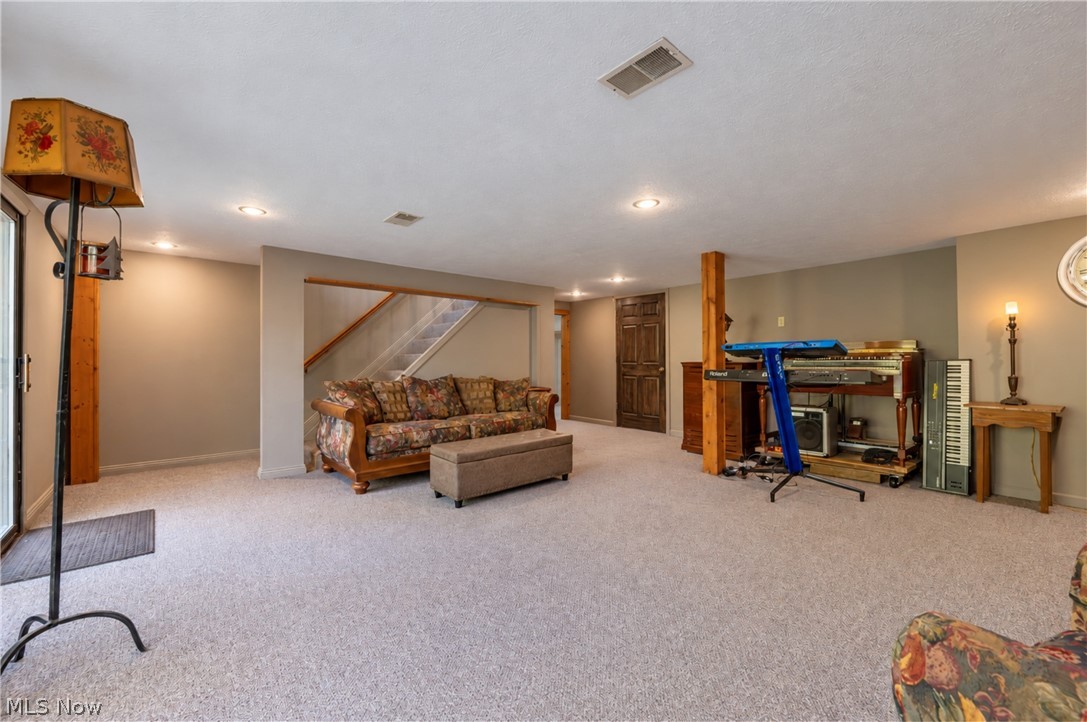 6620 Silica Road Austintown OH 44515