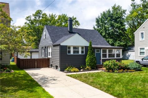 4318 W 222nd Street Fairview Park OH 44126