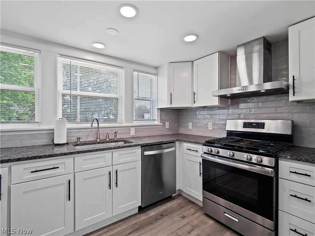 4318 W 222nd Street Fairview Park OH 44126