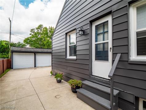 4318 W 222nd Street Fairview Park OH 44126