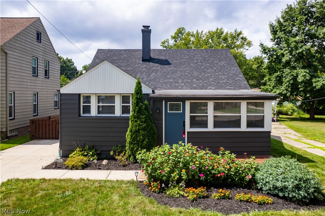 4318 W 222nd Street Fairview Park OH 44126