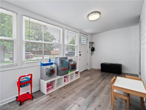 4318 W 222nd Street Fairview Park OH 44126
