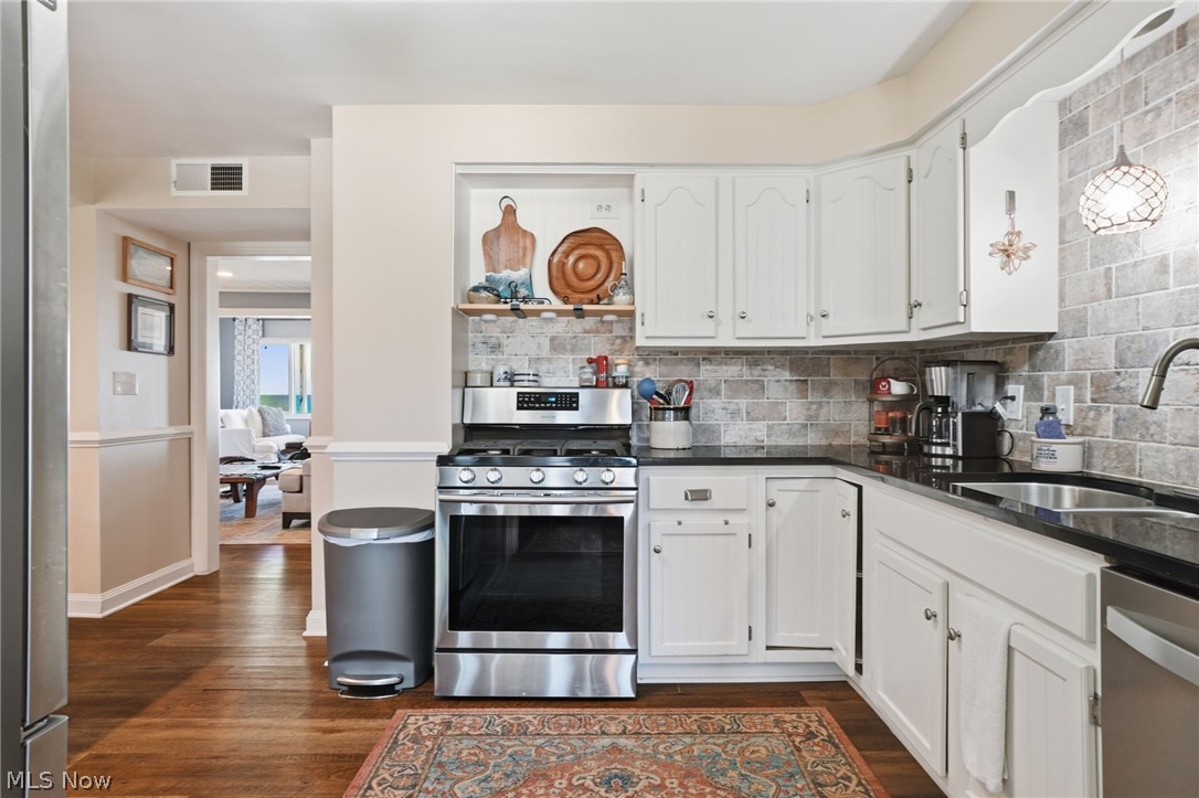7525 Lakeshore Boulevard Madison OH 44057