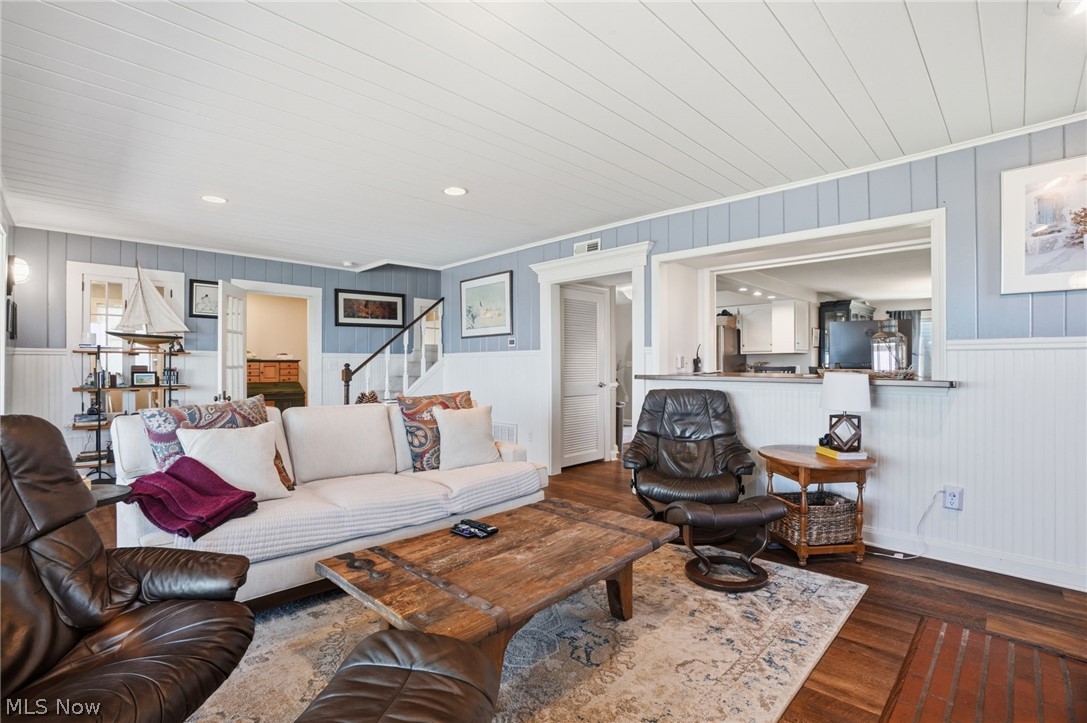 7525 Lakeshore Boulevard Madison OH 44057