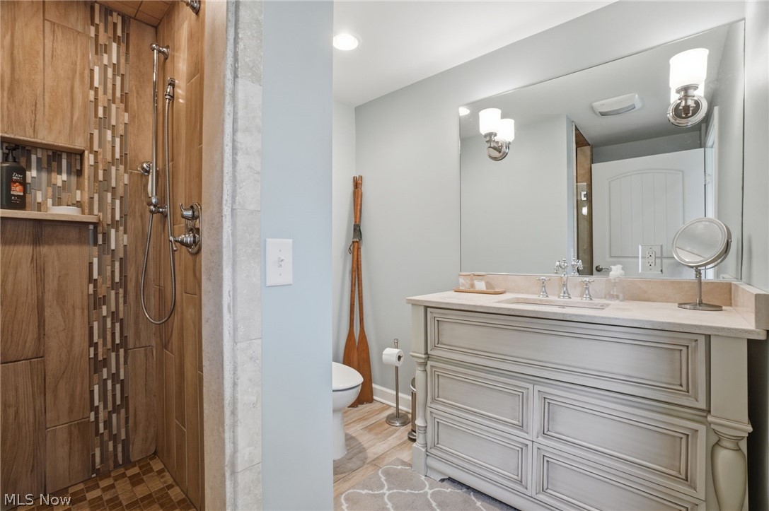 7525 Lakeshore Boulevard Madison OH 44057