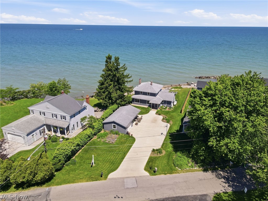 7525 Lakeshore Boulevard Madison OH 44057