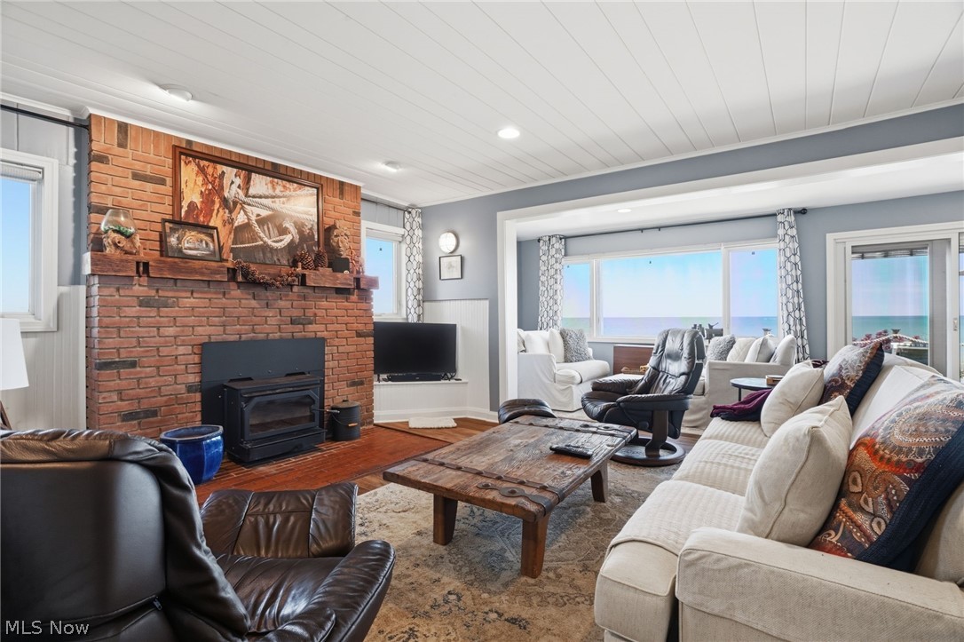 7525 Lakeshore Boulevard Madison OH 44057