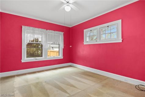1282 Chase Avenue Lakewood OH 44107