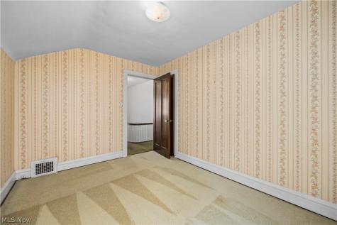 1282 Chase Avenue Lakewood OH 44107