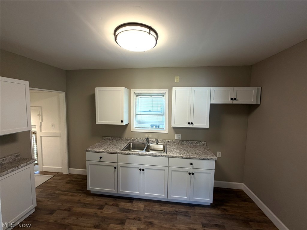 412 Iddings Avenue SE Warren OH 44483